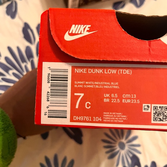 Multi Color Dunks - Picture 3 of 7